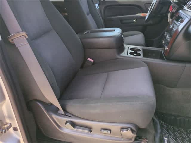 2013 Chevrolet Tahoe LS 25