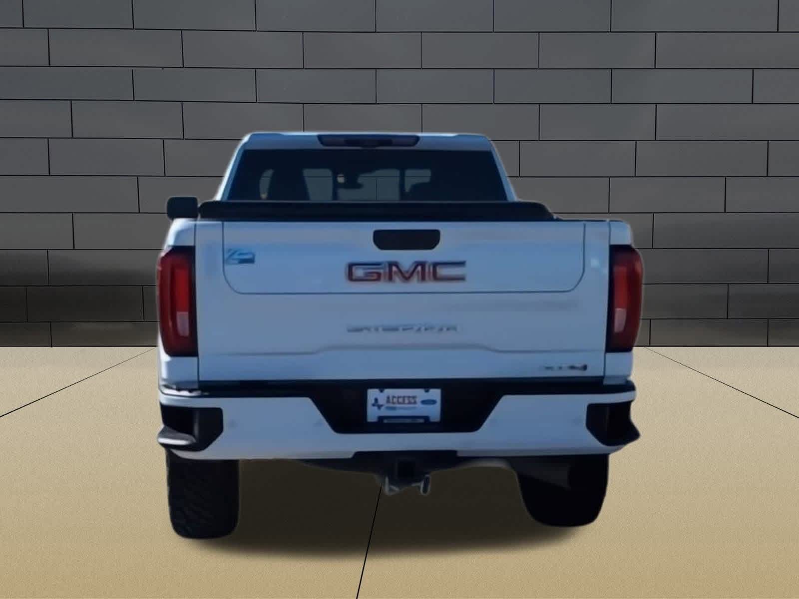 2023 GMC Sierra 2500HD AT4 4WD Crew Cab 159 7