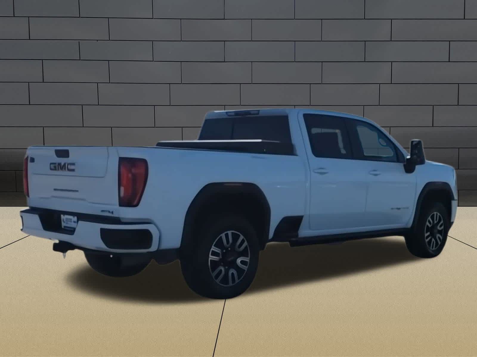 2023 GMC Sierra 2500HD AT4 4WD Crew Cab 159 8