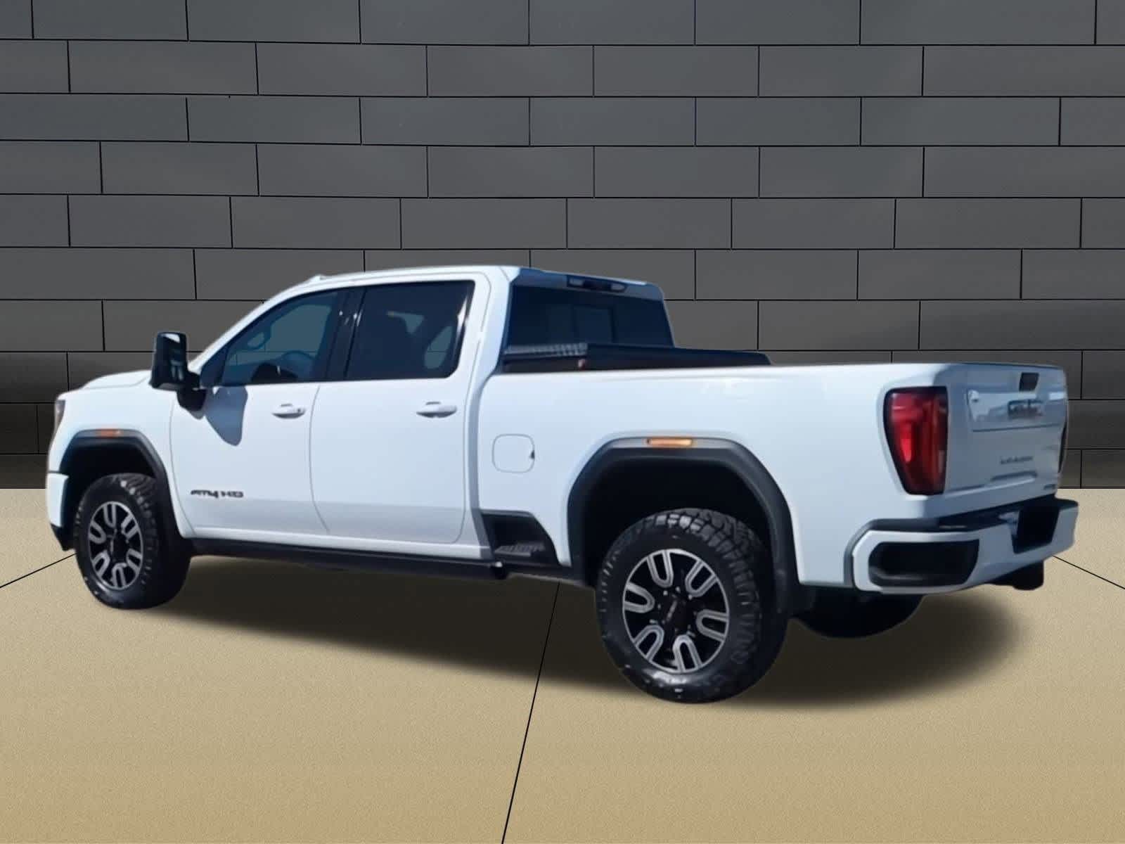 2023 GMC Sierra 2500HD AT4 4WD Crew Cab 159 6