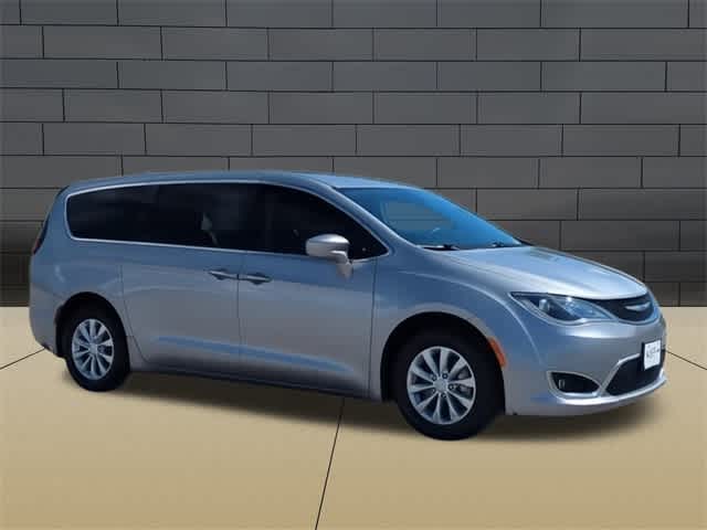 2018 Chrysler Pacifica Touring Plus 2