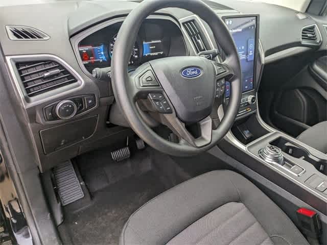 2024 Ford Edge SE 2