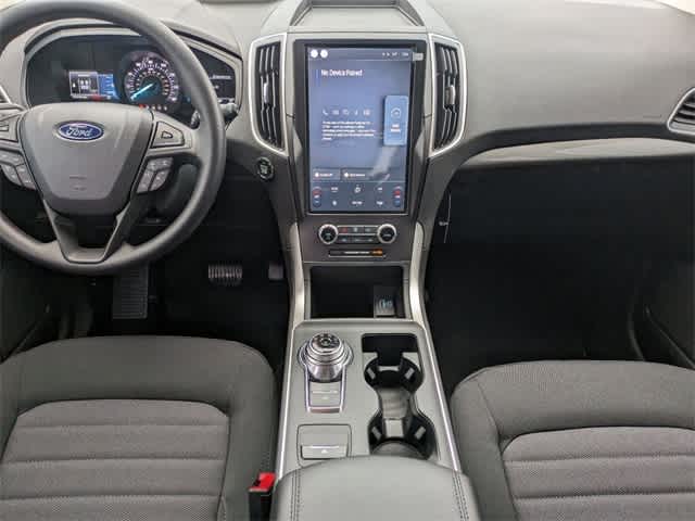 2024 Ford Edge SE 10