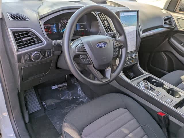 2024 Ford Edge SE 2