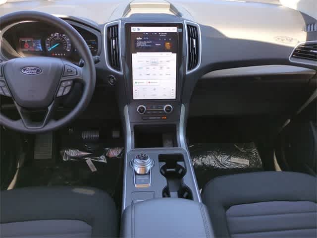 2024 Ford Edge SE 19