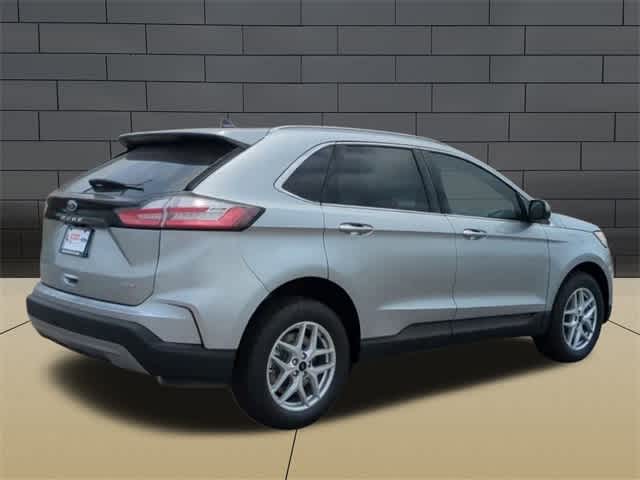 2024 Ford Edge SEL 8