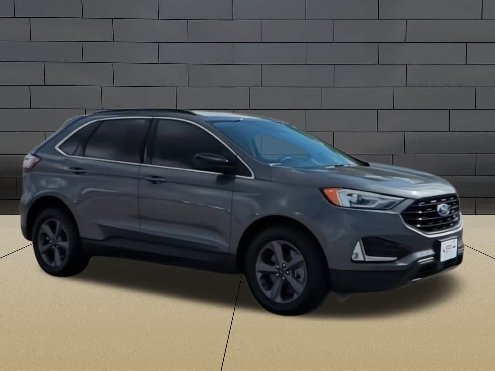 2022 Ford Edge SEL 2