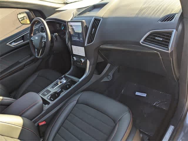 2024 Ford Edge ST-Line 17