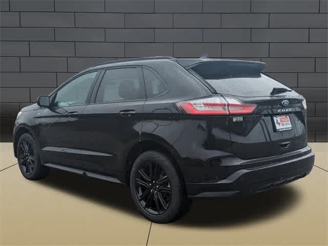 2024 Ford Edge ST-Line 4