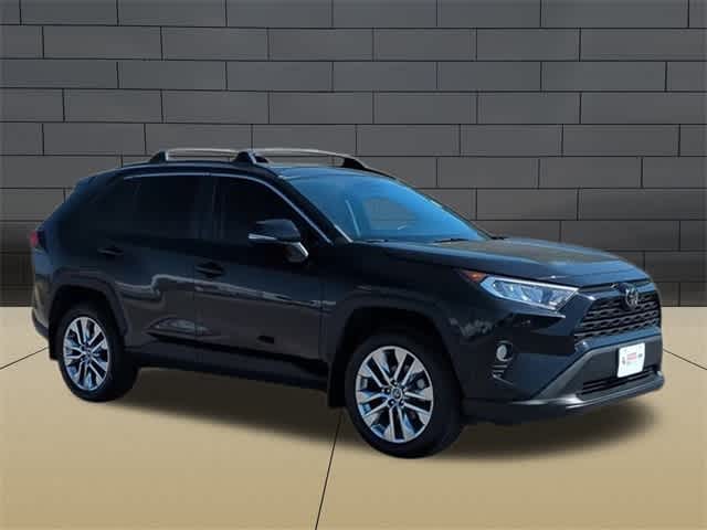 2021 Toyota RAV4 XLE Premium 2