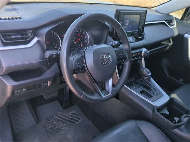 2021 Toyota RAV4 XLE Premium 10