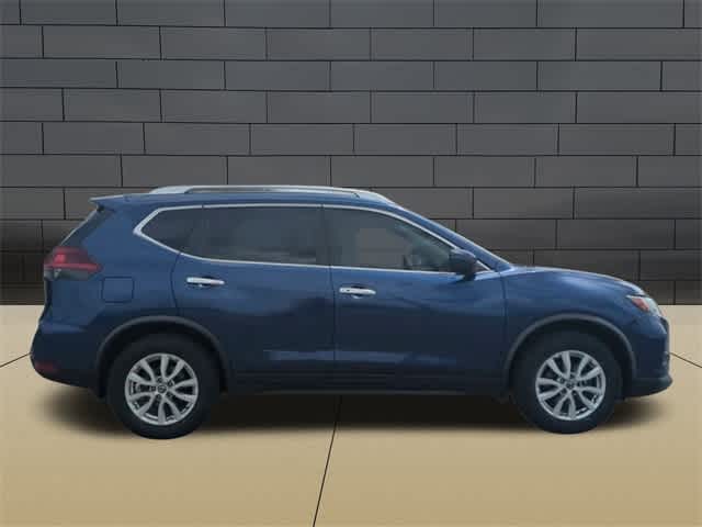 2020 Nissan Rogue SV 9