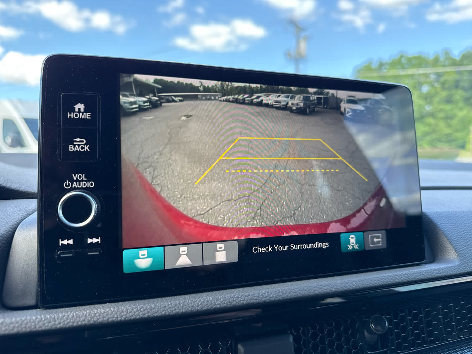 View vehicle photo 4