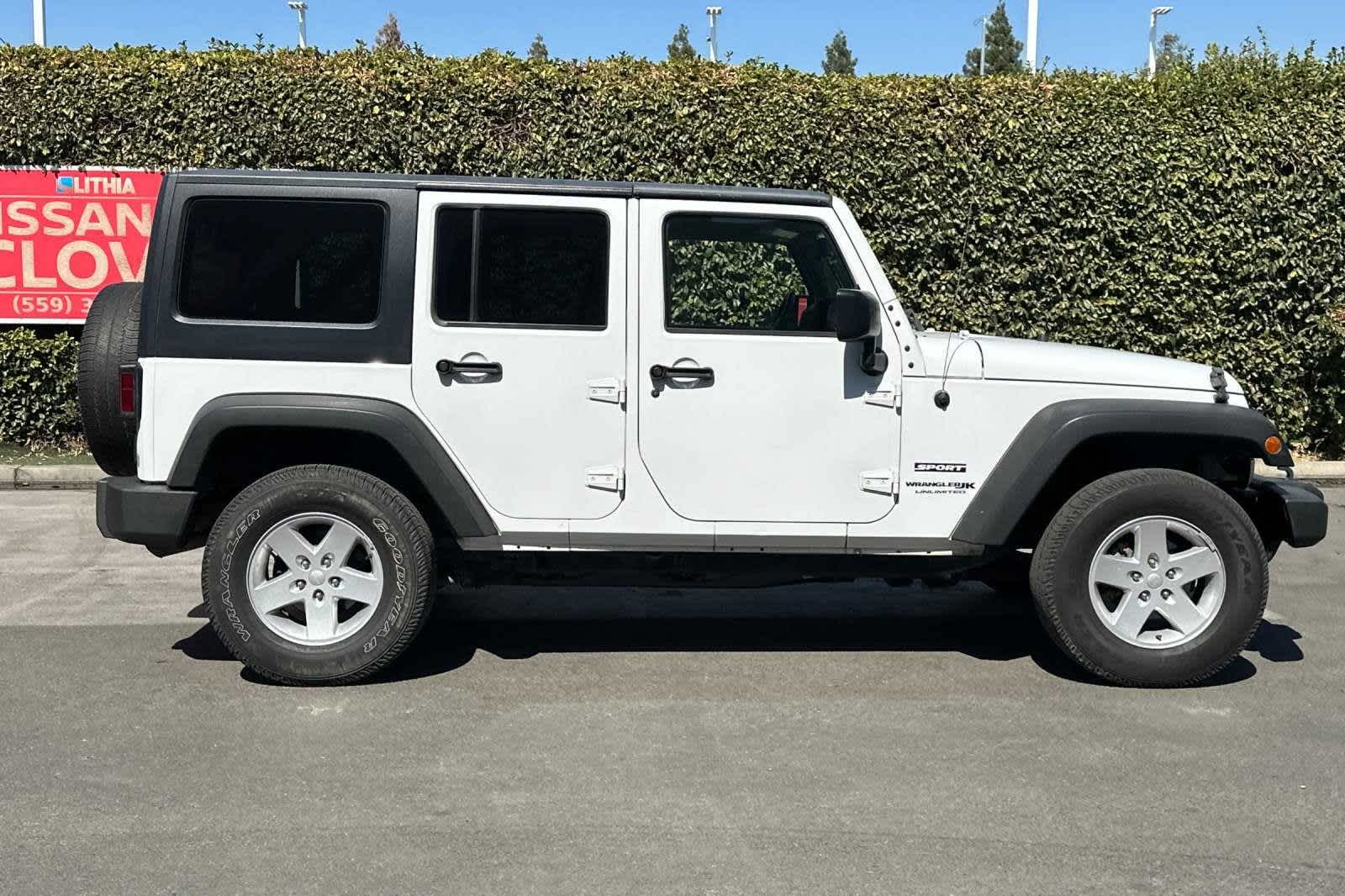 2018 Jeep Wrangler Unlimited Sport S 9