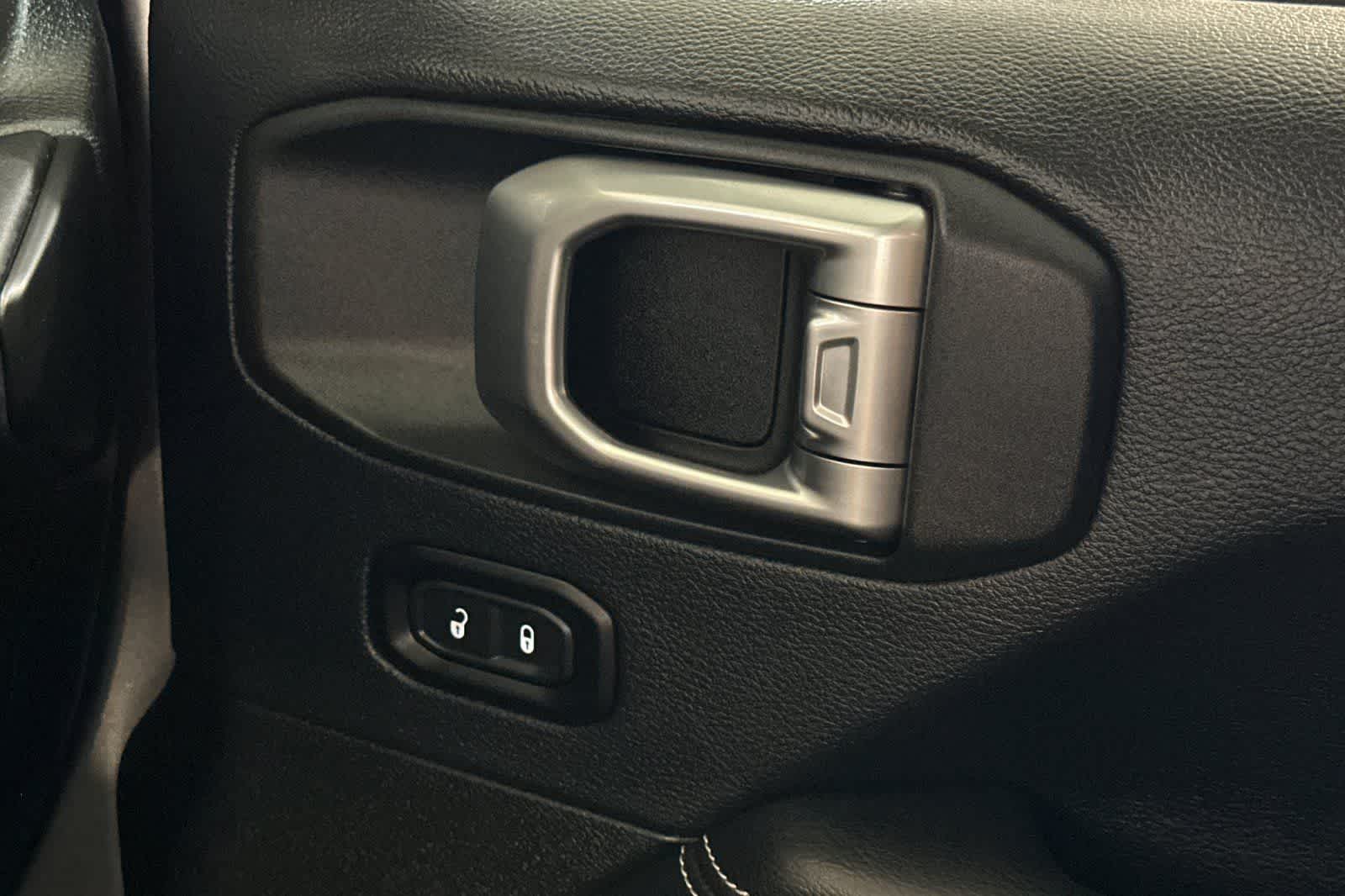 2018 Jeep All-New Wrangler Unlimited Sahara - Photo 21