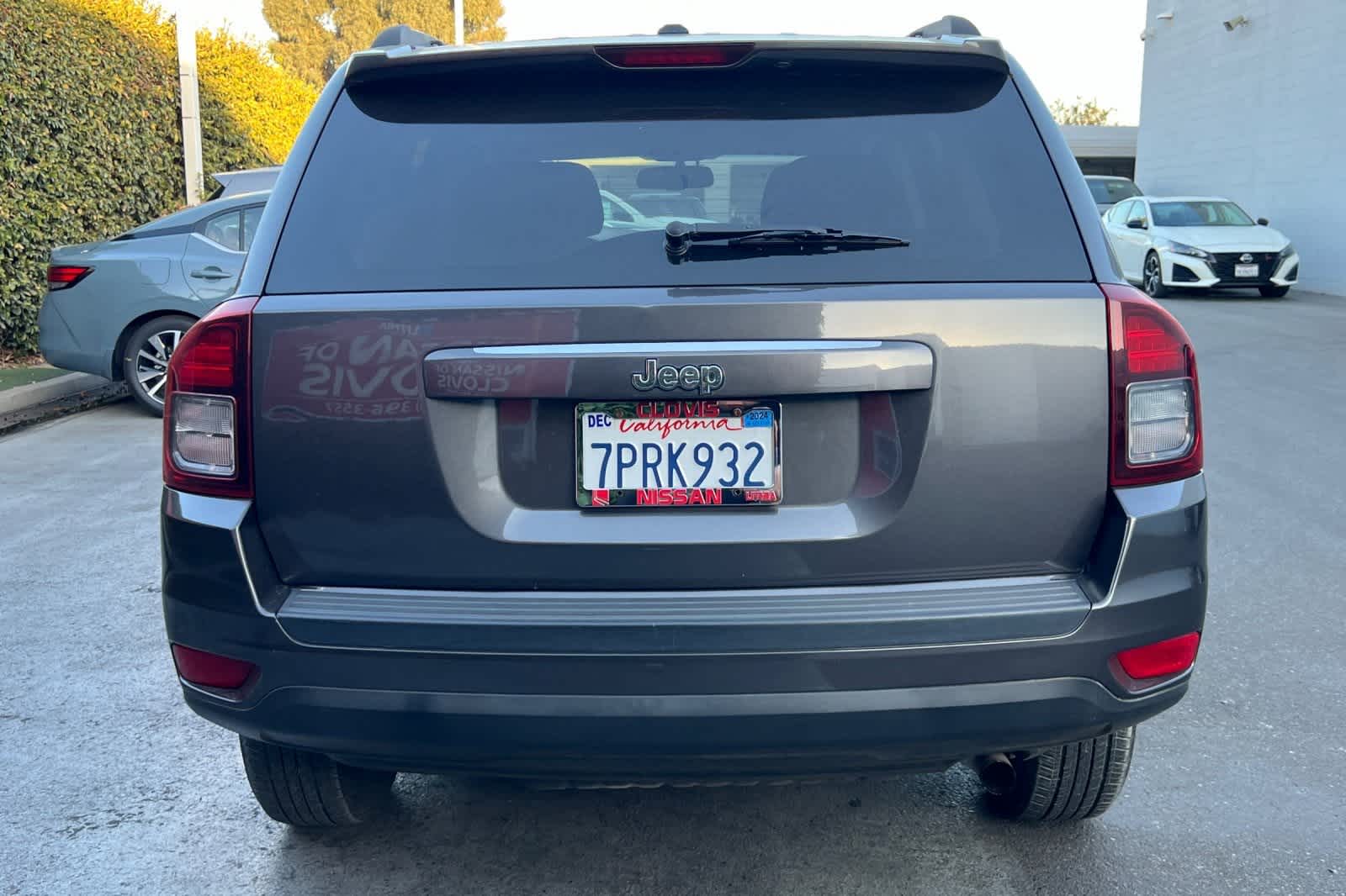 2016 Jeep Compass Sport 8