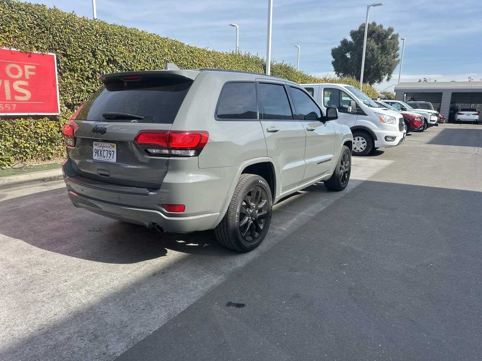 2021 Jeep Grand Cherokee Laredo X 9