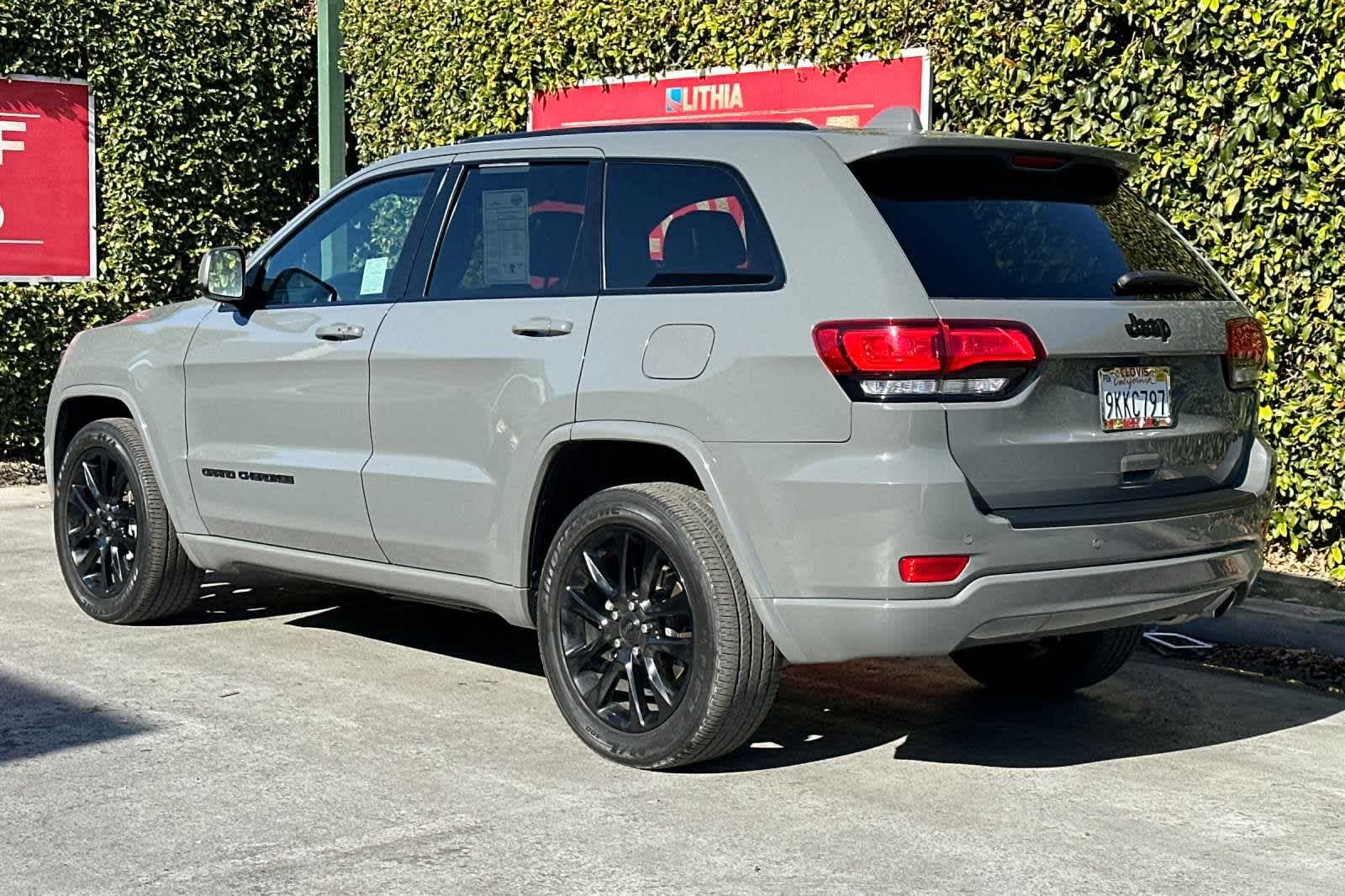 2021 Jeep Grand Cherokee Laredo X 7