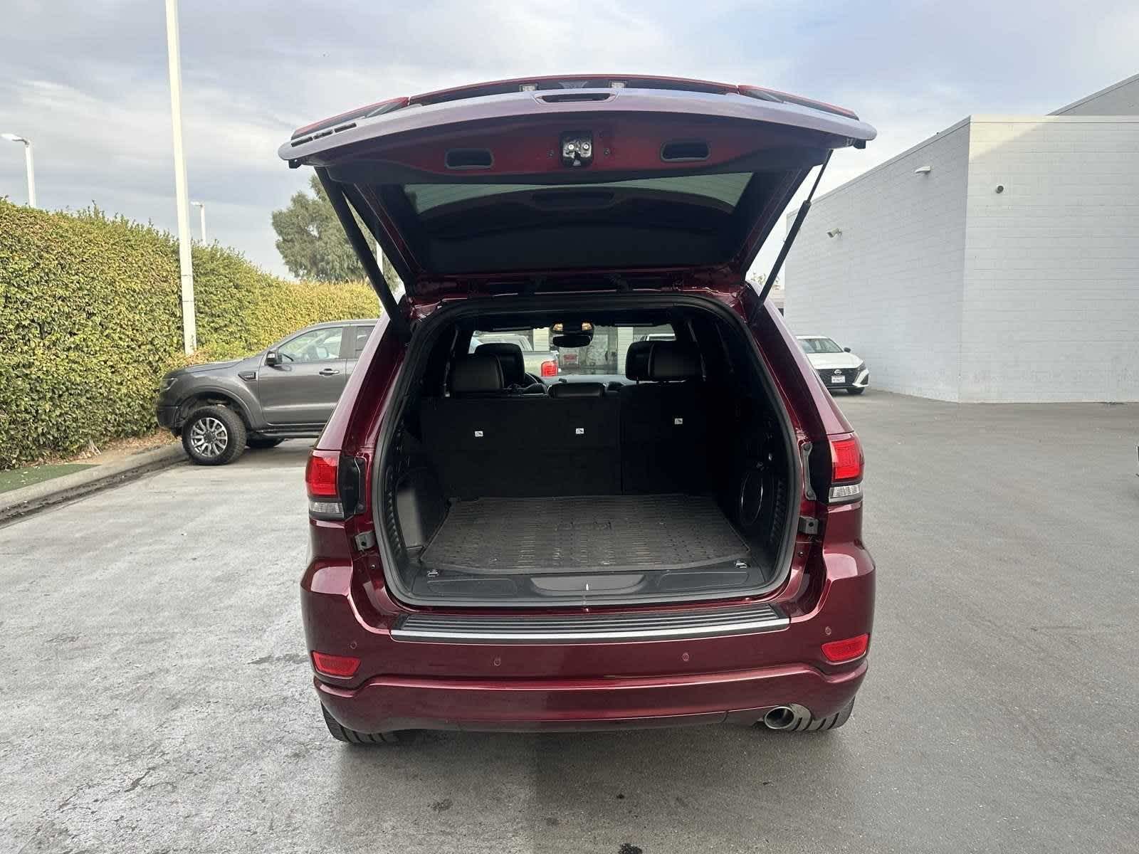 2021 Jeep Grand Cherokee 80th Anniversary 33