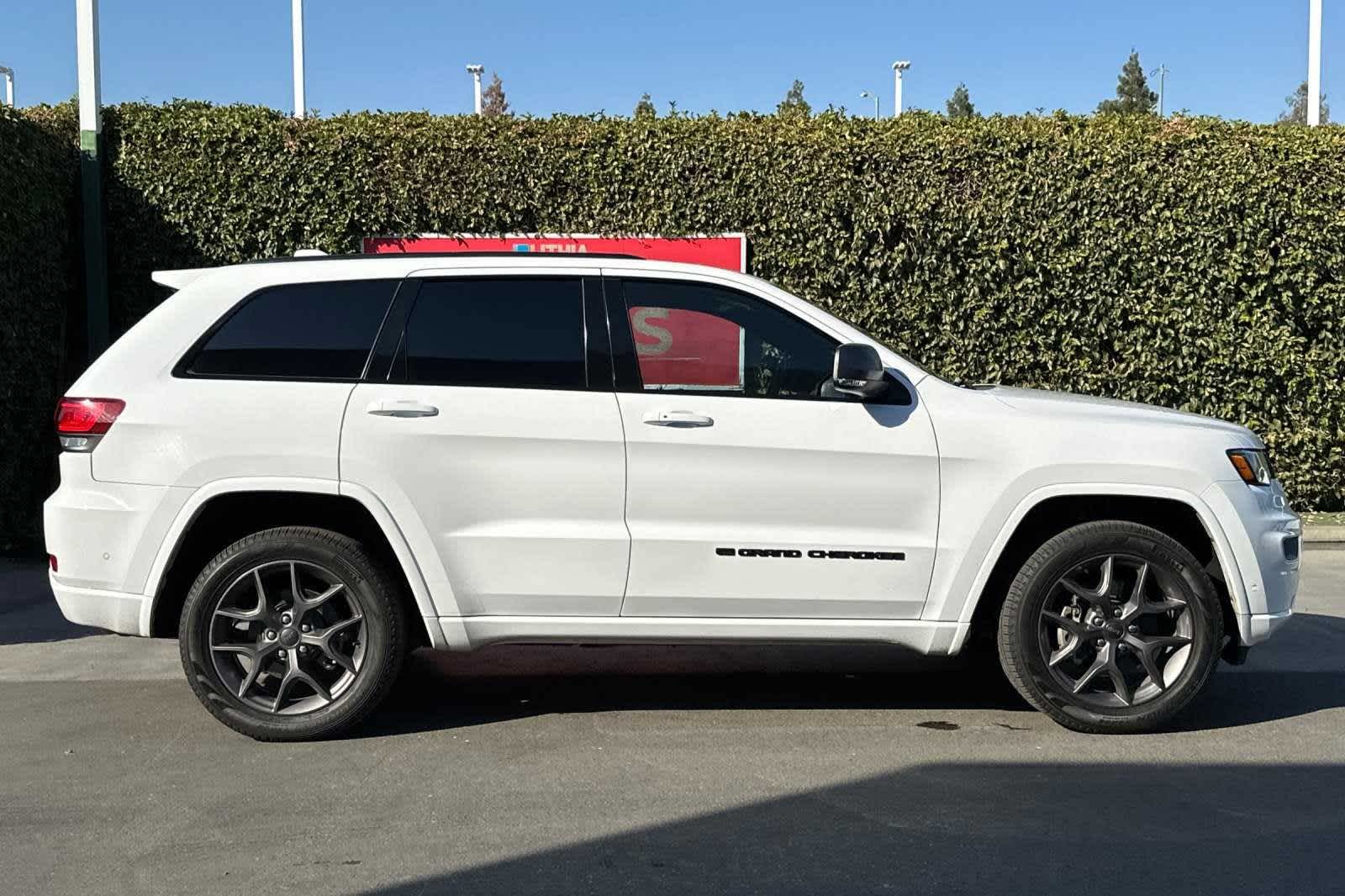 2021 Jeep Grand Cherokee 80th Anniversary 9