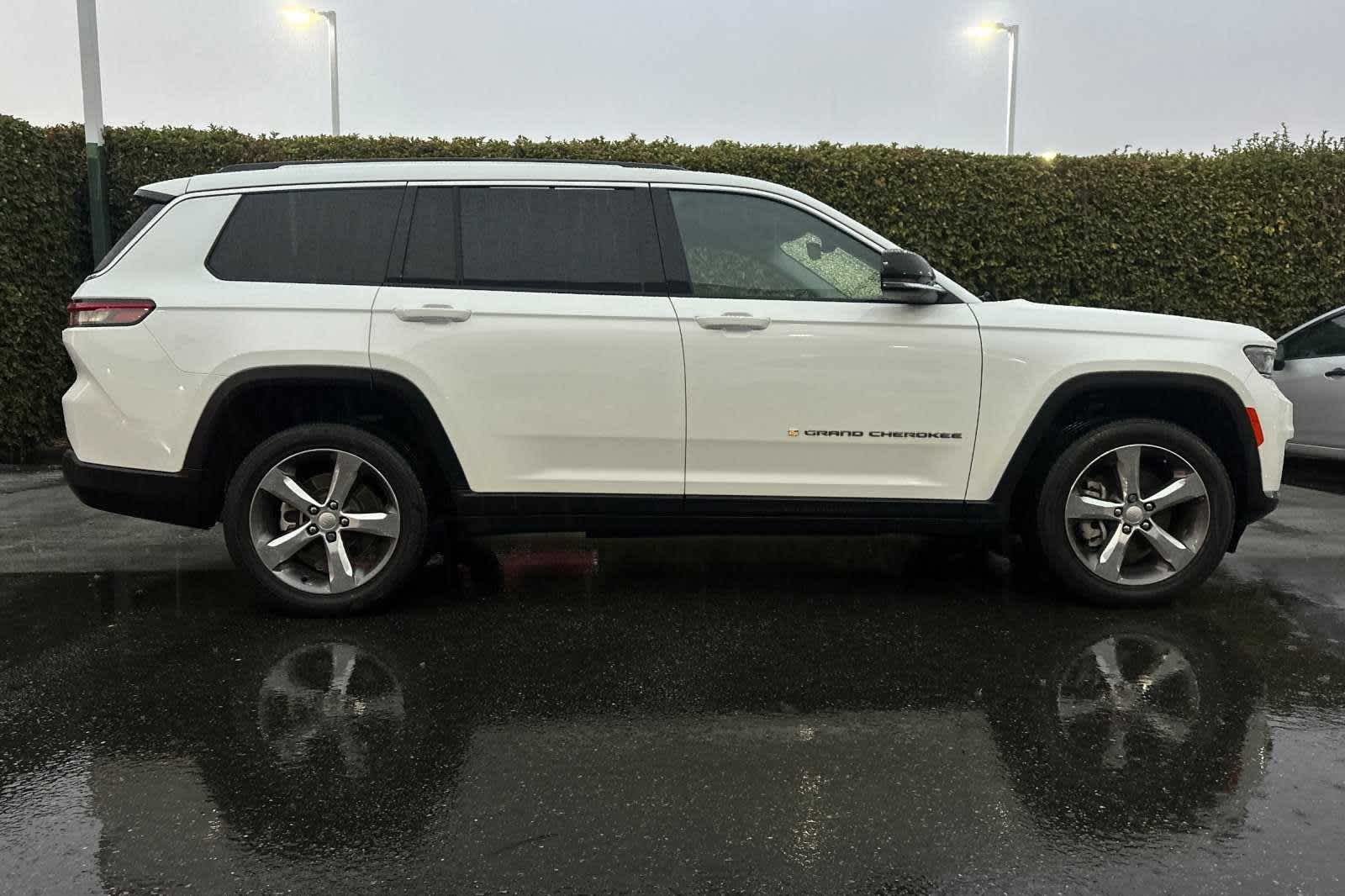 2021 Jeep Grand Cherokee L Limited 9