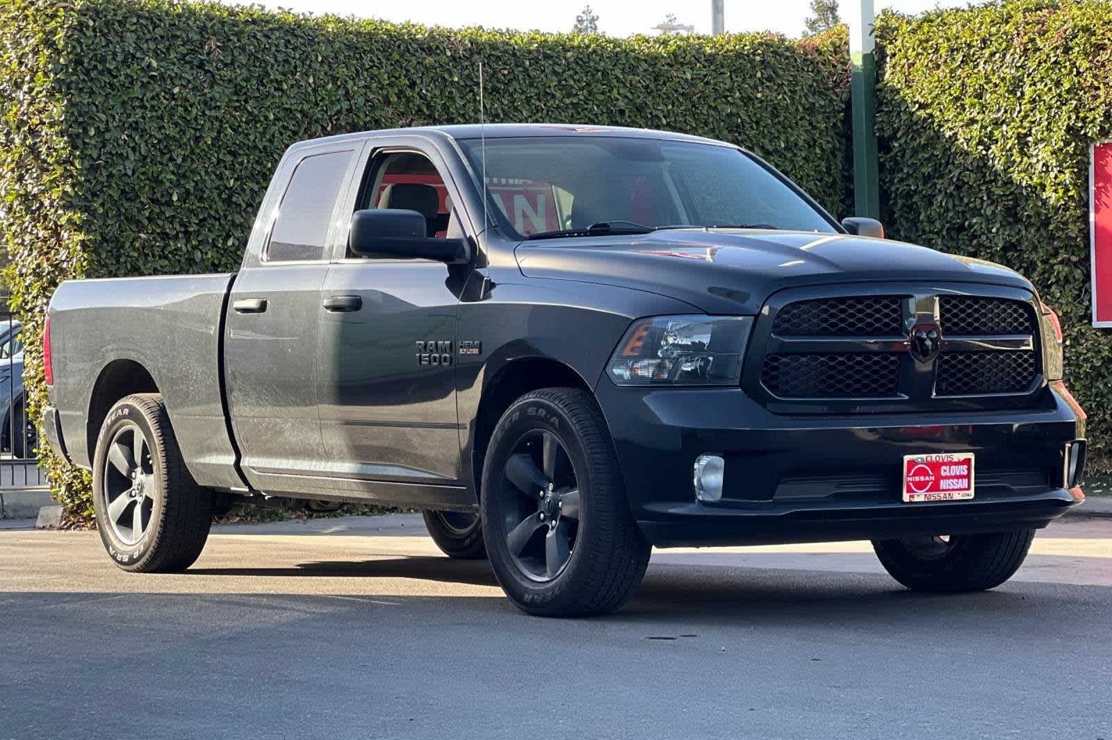 2017 Ram 1500 Express 4x2 Quad Cab 64 Box 10