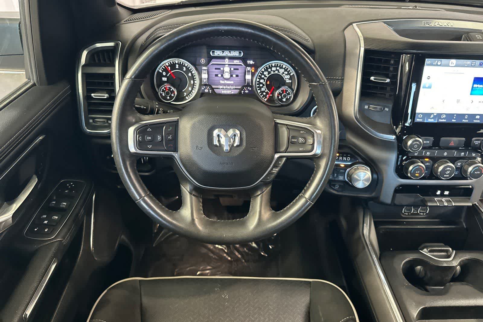 2024 RAM Ram 1500 Pickup Laramie - Photo 16