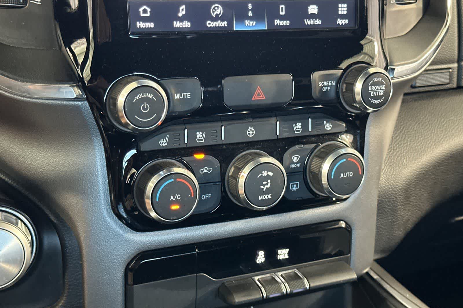 2024 RAM Ram 1500 Pickup Laramie - Photo 22