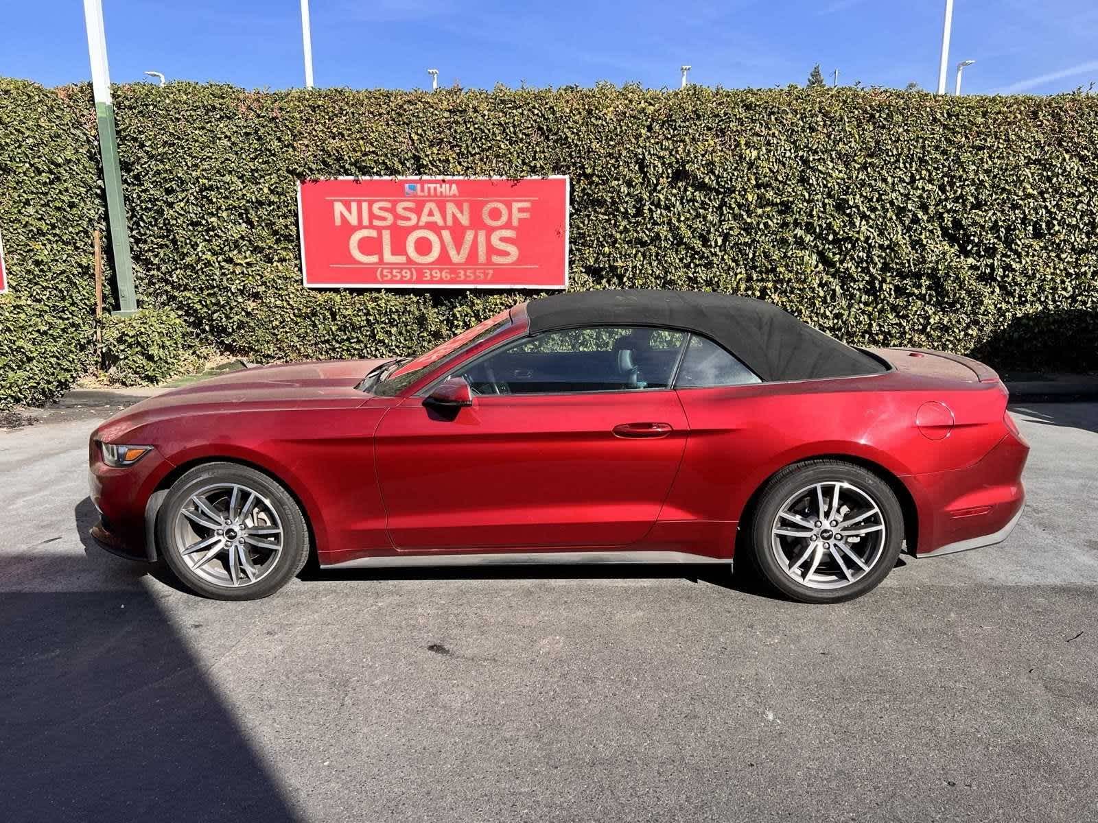 2015 Ford Mustang EcoBoost Premium 13