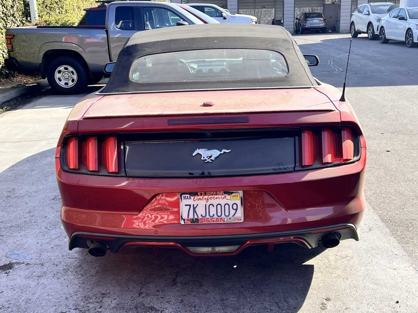 2015 Ford Mustang EcoBoost Premium 10