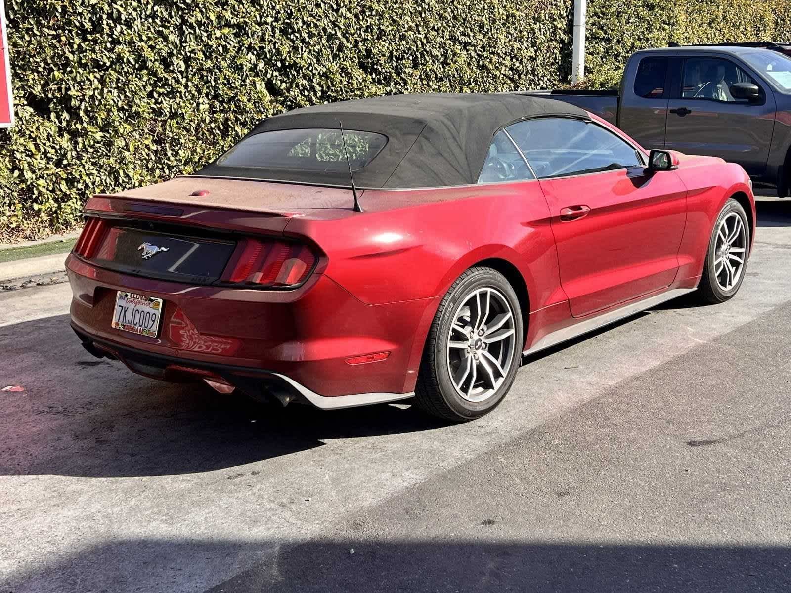 2015 Ford Mustang EcoBoost Premium 9