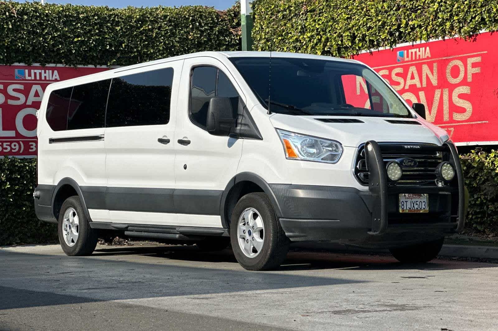 2018 Ford Transit Passenger XLT 10