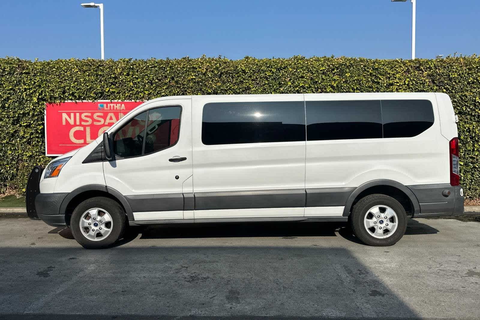 2018 Ford Transit Passenger XLT 6