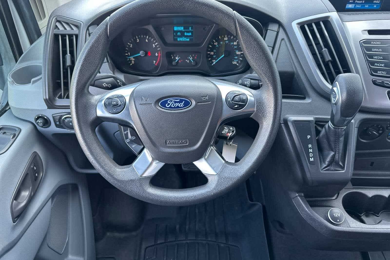 2018 Ford Transit Passenger XLT 17