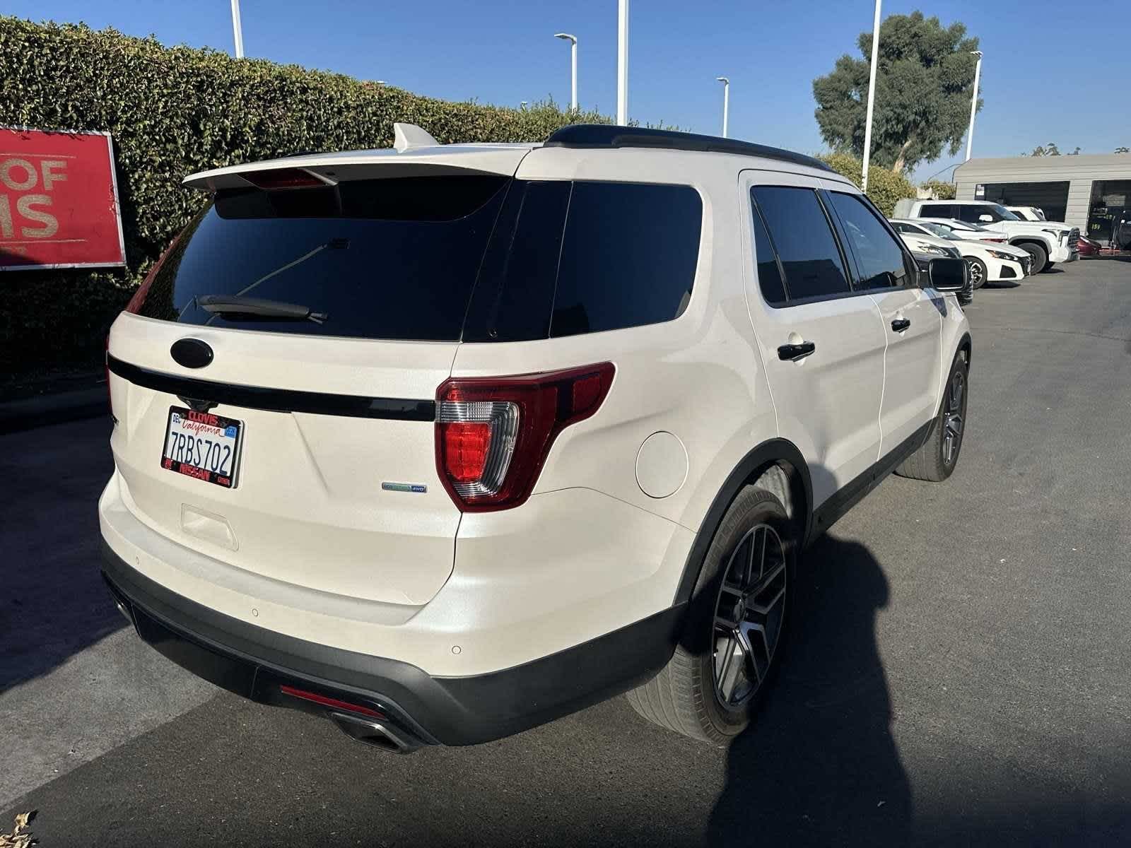 2016 Ford Explorer Sport 9