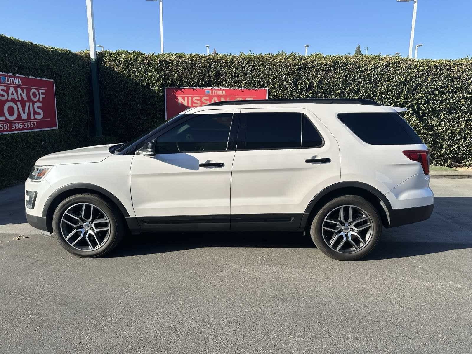 2016 Ford Explorer Sport 12