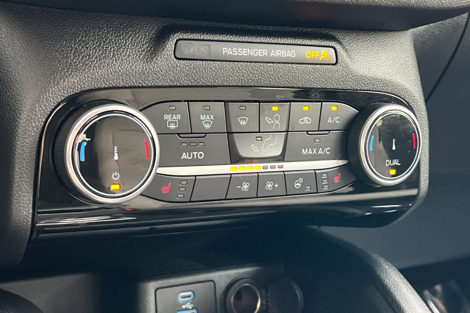 2022 Ford Escape SE - Photo 25