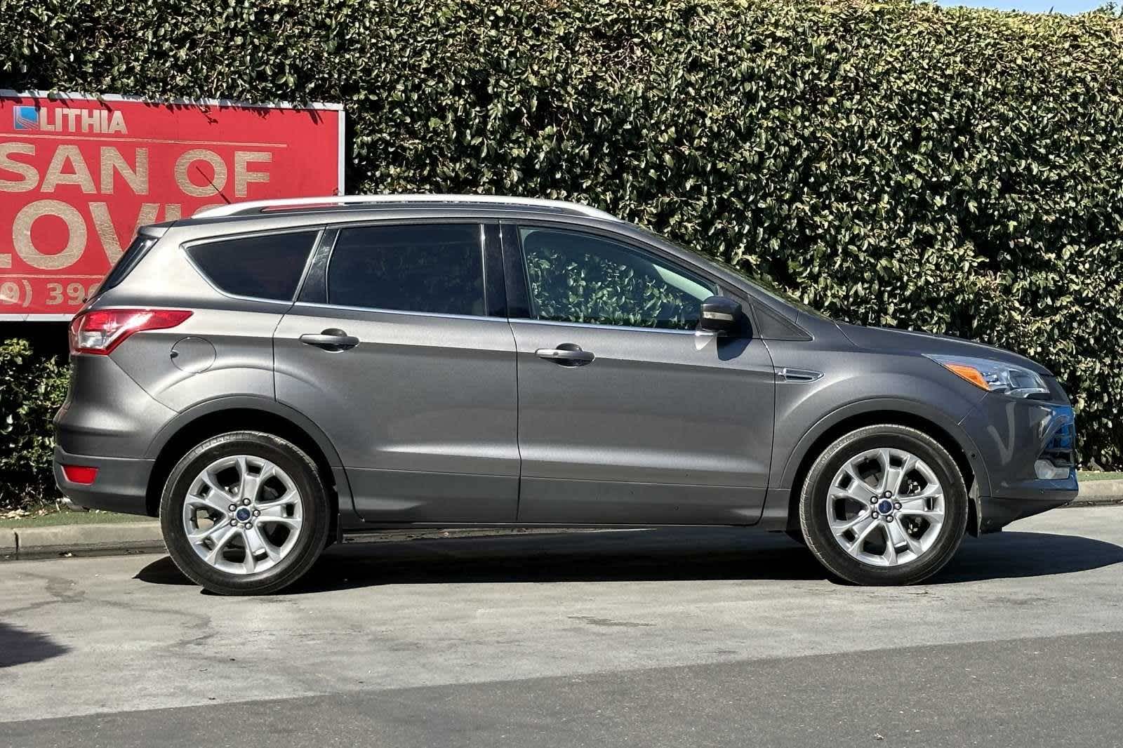 2014 Ford Escape Titanium 9