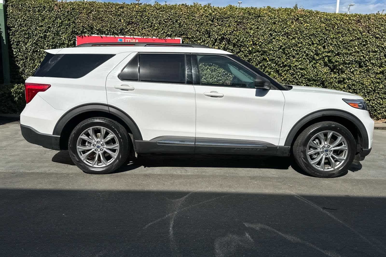 2020 Ford Explorer XLT 9