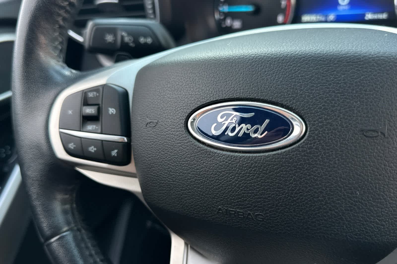 2020 Ford Explorer XLT 29