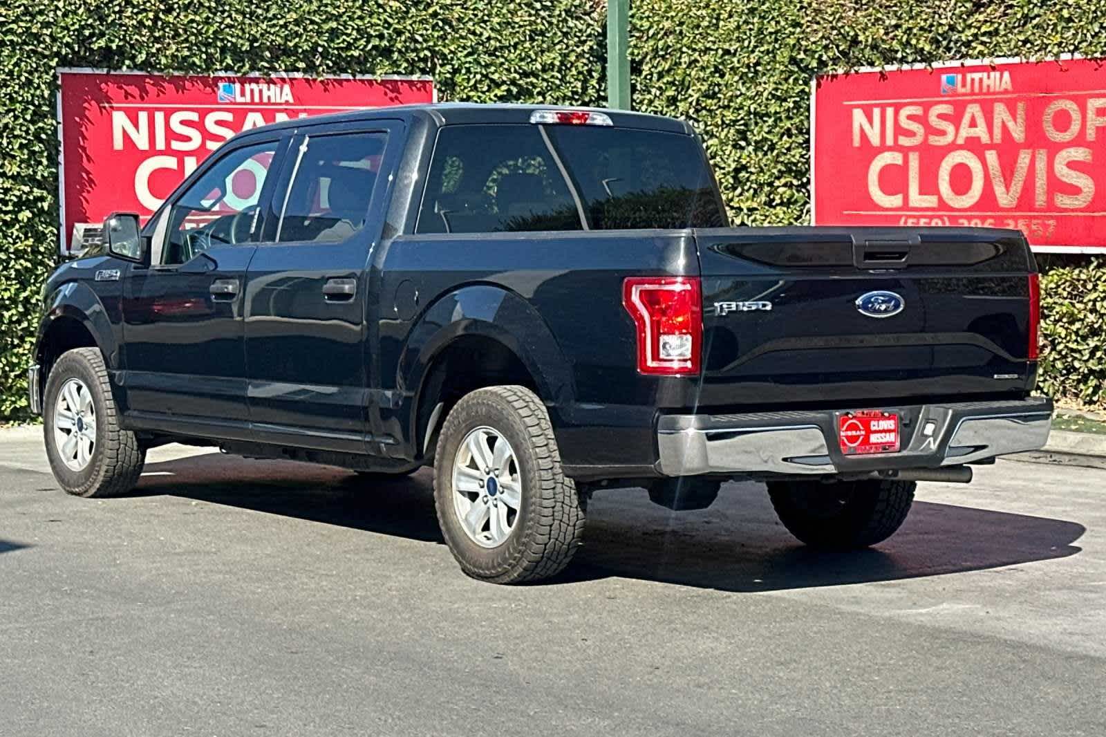 2015 Ford F-150 XLT 2WD SuperCrew 145 7