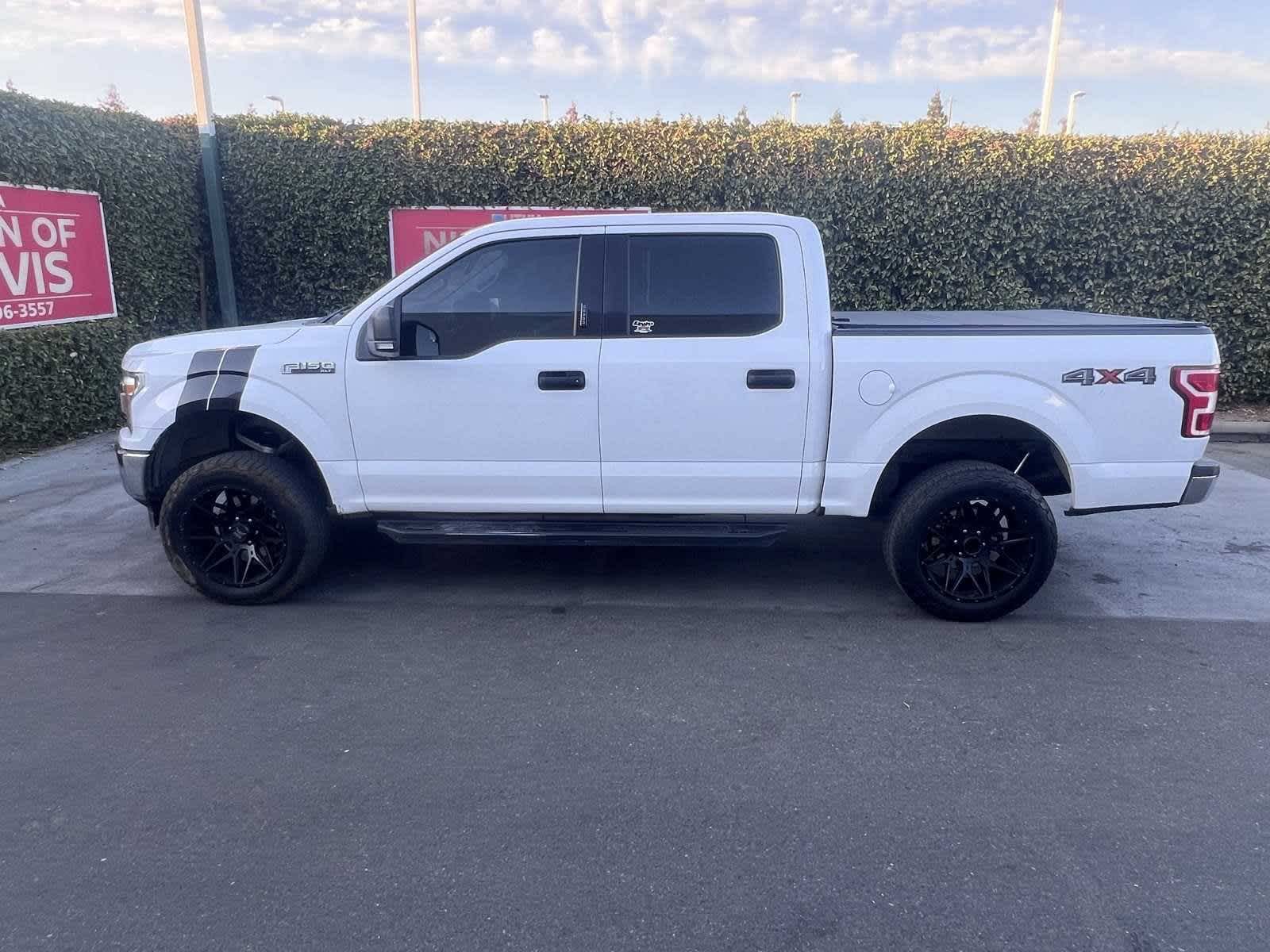 2019 Ford F-150 XLT 4WD SuperCrew 5.5 Box 11