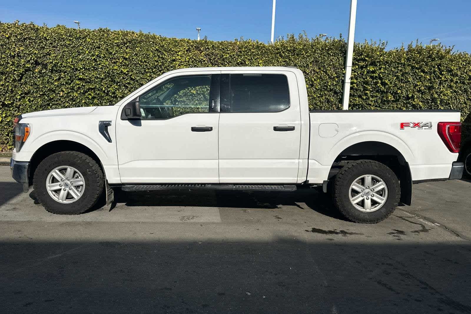 2022 Ford F-150 XLT 4WD SuperCrew 5.5 Box 6