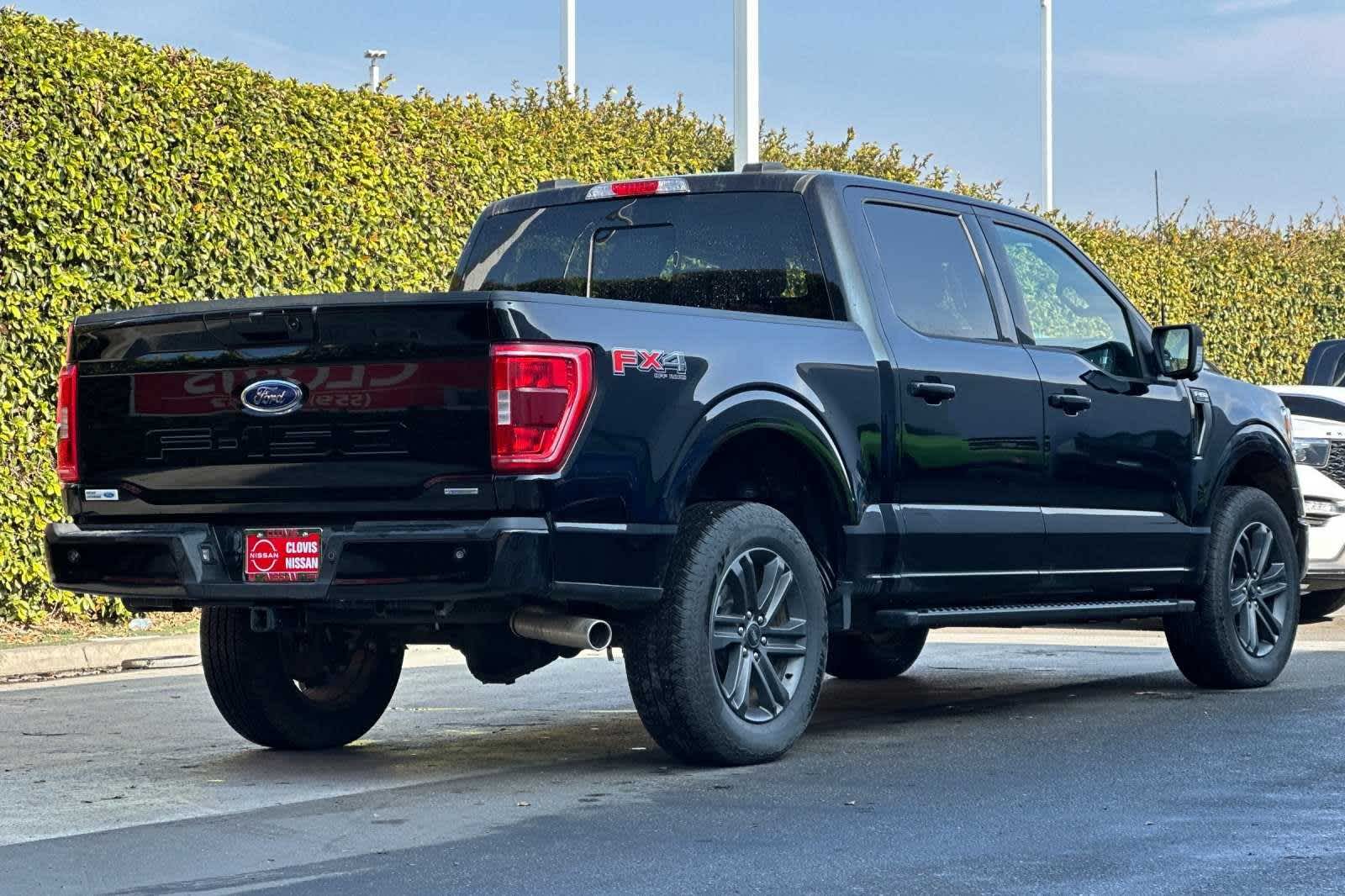 2023 Ford F-150 XLT 4WD SuperCrew 5.5 Box 3