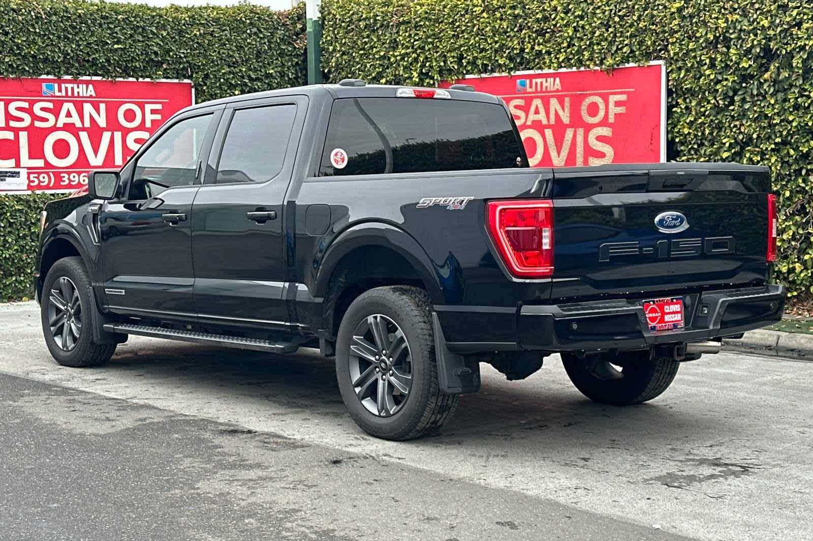 2022 Ford F-150 XLT 4WD SuperCrew 5.5 Box 7