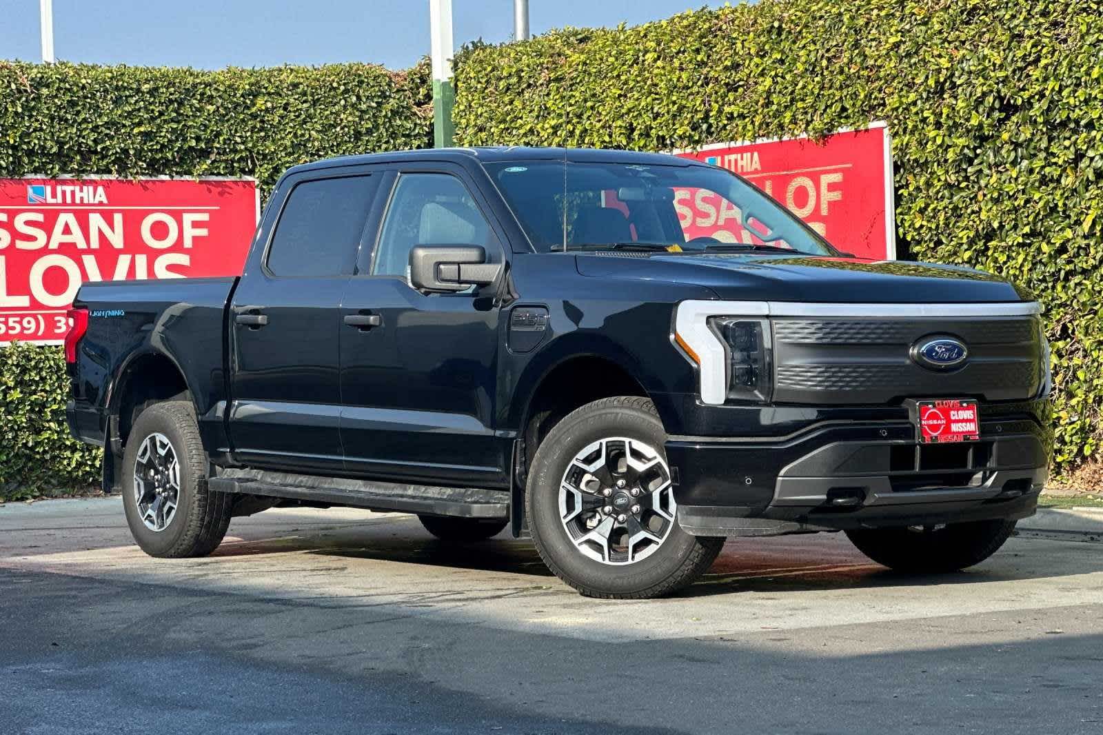 2023 Ford F-150 Lightning XLT 4WD SuperCrew 5.5 Box 10