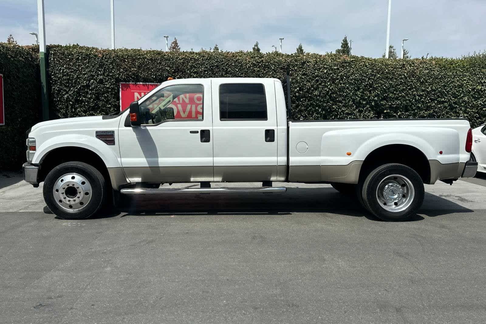 2008 Ford Super Duty F-450 DRW Lariat 2WD Crew Cab 172 6