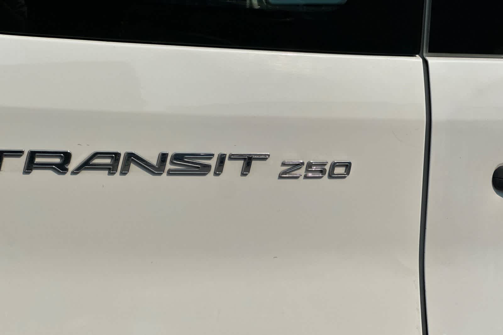 2018 Ford Transit BASE 12