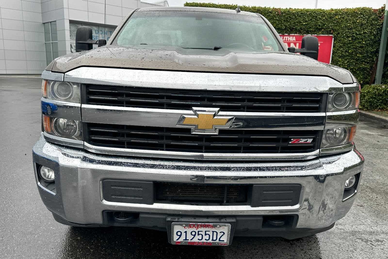 2015 Chevrolet Silverado 2500HD LT 4WD Crew Cab 153.7 12