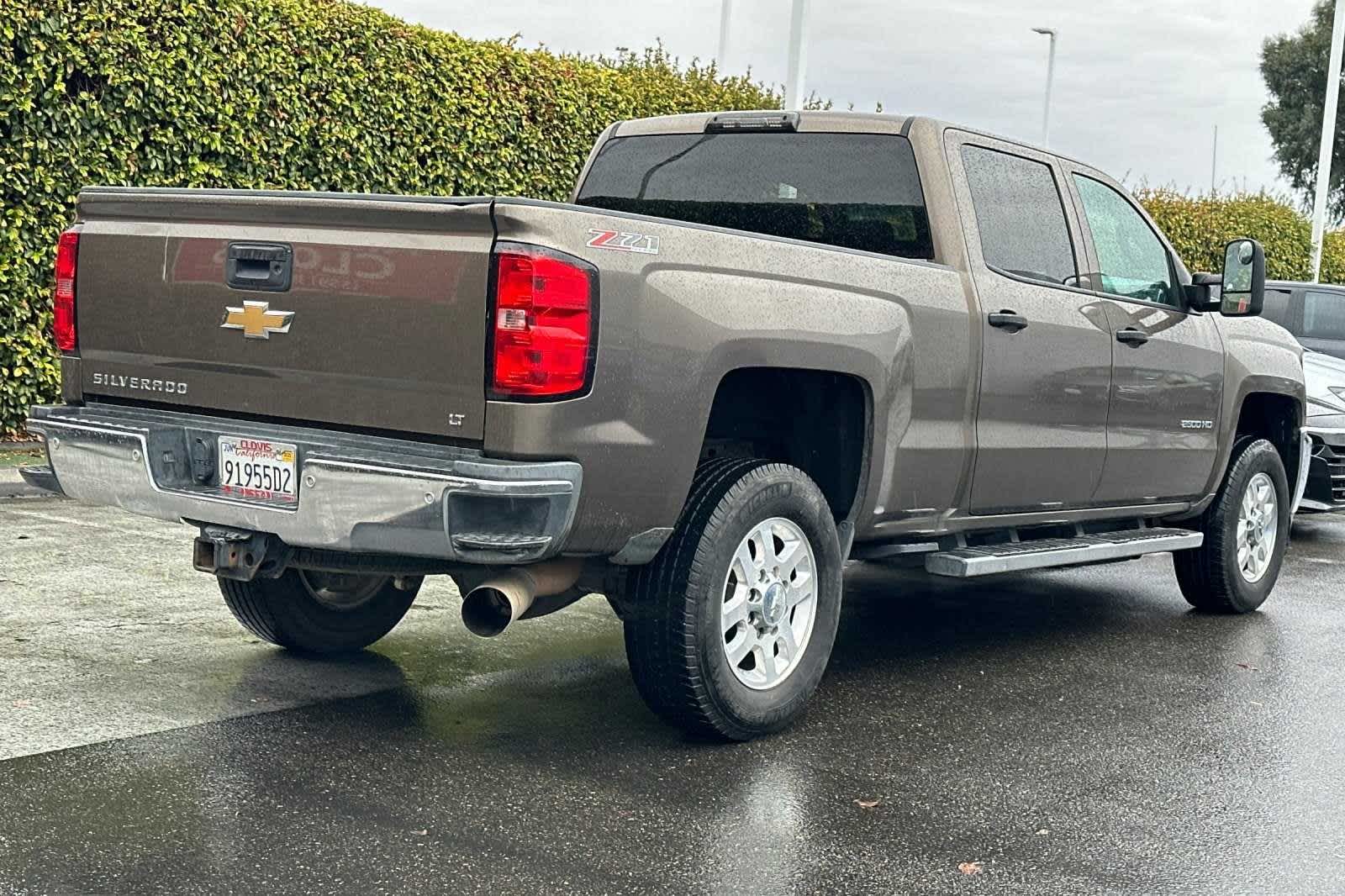 2015 Chevrolet Silverado 2500HD LT 4WD Crew Cab 153.7 4